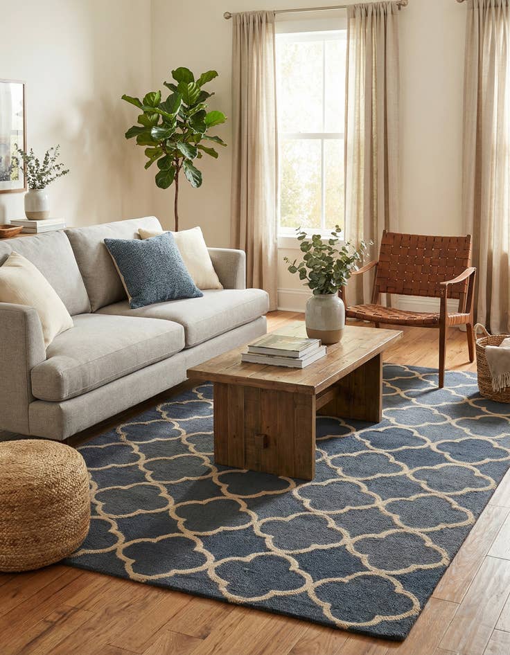 Detail image of 5' x 7' 10 Luna Wool Rug