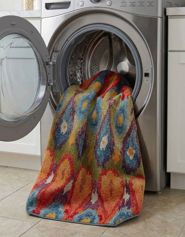 Detail image of 5' 3 x 5' 3  Washable Modern Indoor / Outdoor Octagon Rug