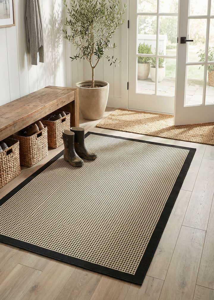 5' x 8' Easy-Clean Border Indoor / Outdoor Rug