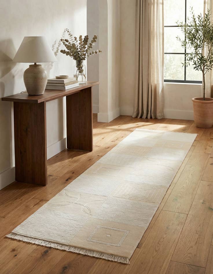 Detail image of 2' 9 x 9' 10  Hand Knotted Darya Wool Runner Rug