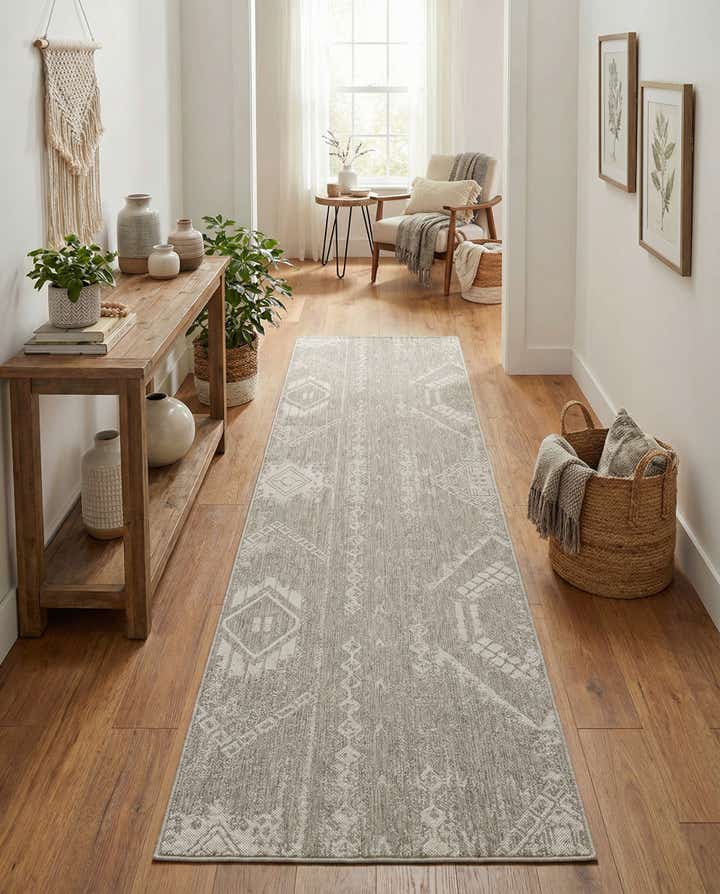 3' 3 x 14' Easy-Clean Bohemian Indoor / Outdoor Runner Rug