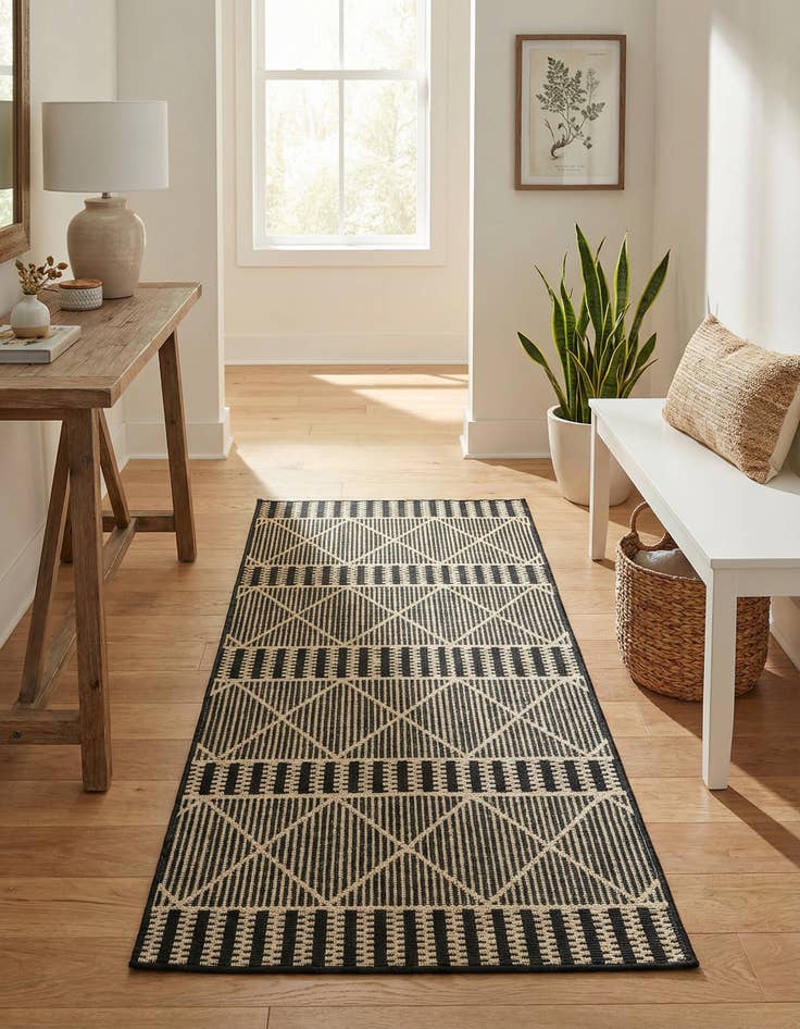Detail image of  2' 7 x 5' 3  Washable Lattice Indoor / Outdoor Runner Rug