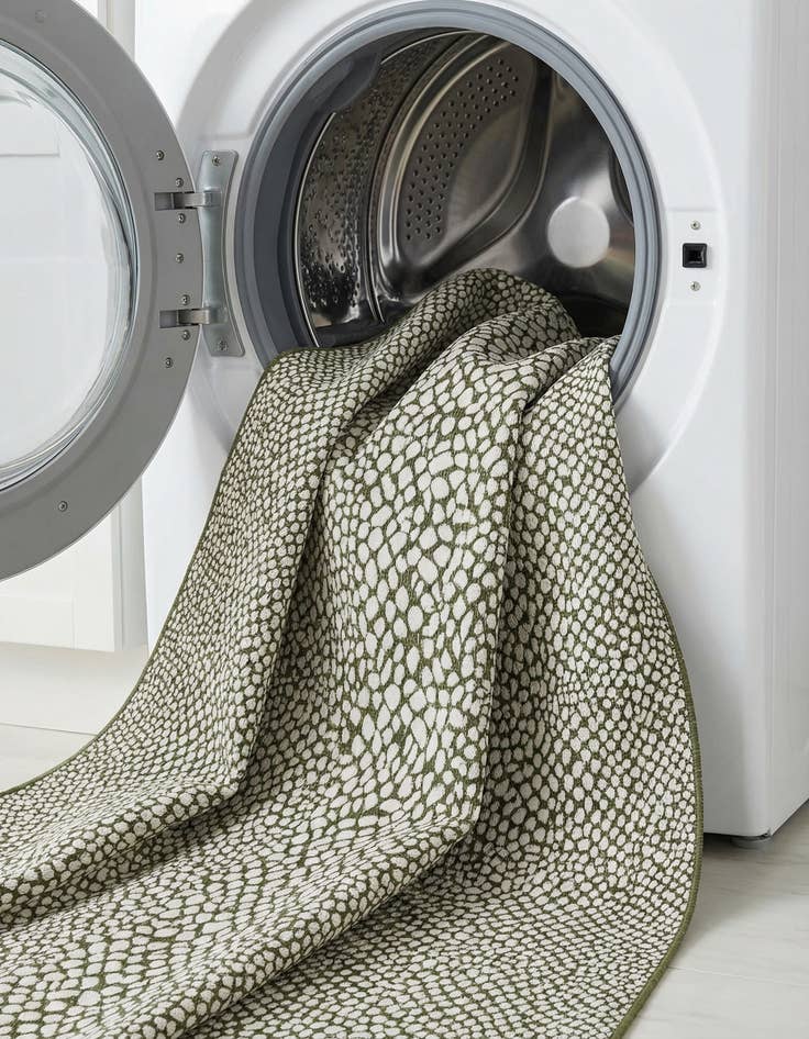 Detail image of 7' 10 x 10'  Washable Jill Zarin Cape Town Indoor / Outdoor Rug