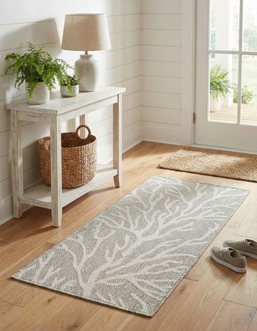 Gray Easy-Clean Coastal Indoor / Outdoor Runner Rug