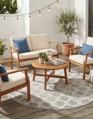 5' x 5' Easy-Clean Sabrina Soto Indoor / Outdoor Round Rug