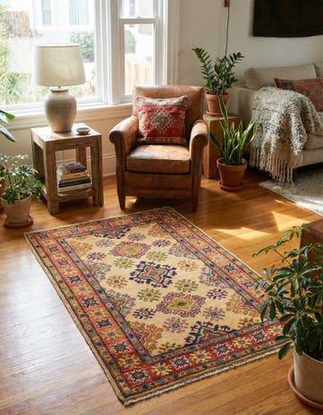 2' 8 x 4' 2 Hand Knotted Kazak Rug