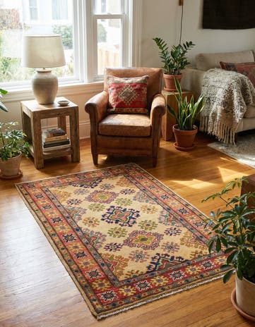 2' 8 x 4' 2 Hand Knotted Kazak Rug