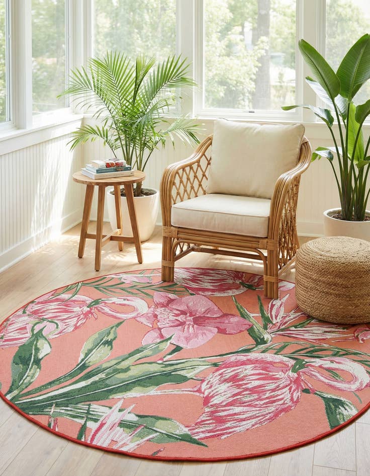 Detail image of  5' x 5'  Washable Botanical Indoor / Outdoor Round Rug