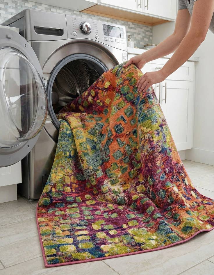 Detail image of 6' x 9'  Washable Barcelona Rug