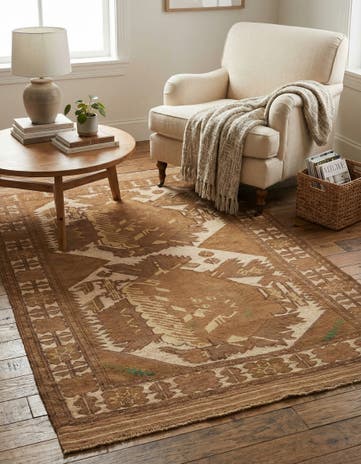 4' 3 x 6' 6 Hand Woven Sumak Wool Rug