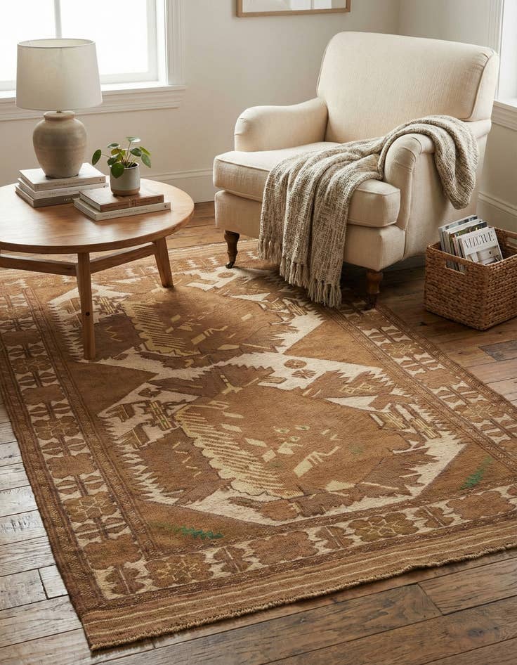 Detail image of  4' 3 x 6' 6  Hand Woven Sumak Wool Rug