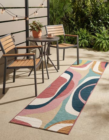 2' x 8' Easy-Clean Modern Indoor / Outdoor Runner Rug