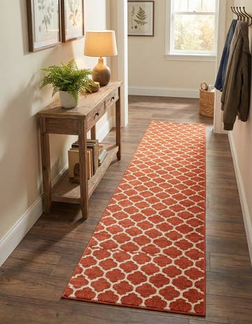 2' 7 x 16' 5 Lattice Runner Rug