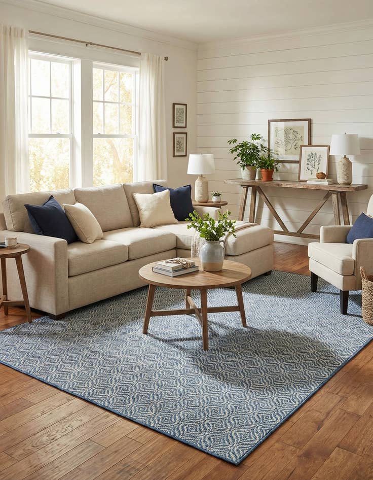 Detail image of 7' x 10' Easy-Clean Trellis Indoor / Outdoor Rug