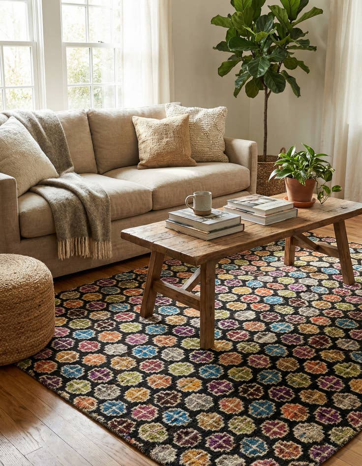 Detail image of 4' 10 x 6' 7  Hand Knotted Darya Wool Rug