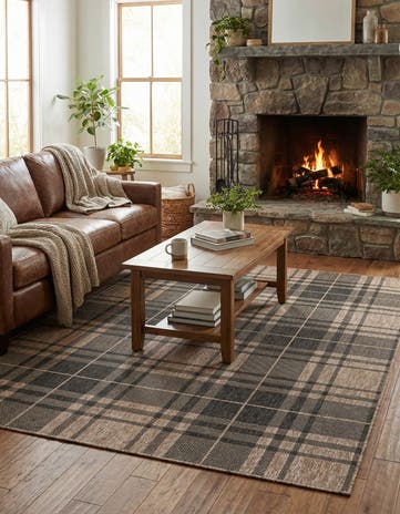 6' x 9' Easy-Clean Checkered Indoor / Outdoor Rug