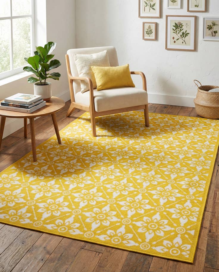 Detail image of 5' x 8' Easy-Clean Trellis Indoor / Outdoor Rug