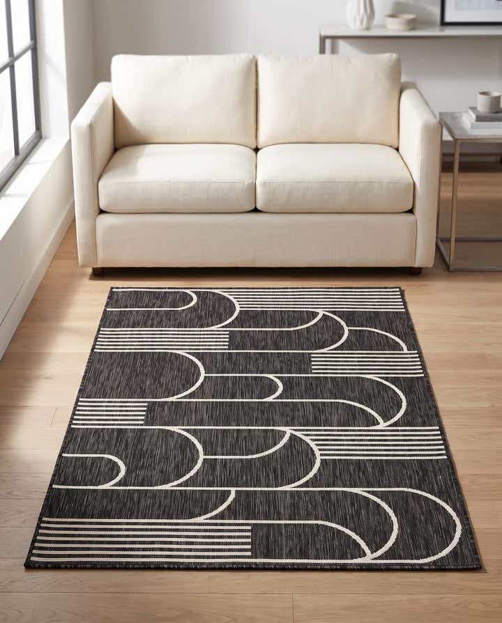 4' x 6' Easy-Clean Modern Indoor / Outdoor Rug