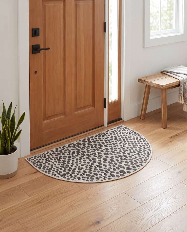 2' 2 x 3' 7 Easy-Clean Jill Zarin Cape Town Indoor / Outdoor Hearth Rug