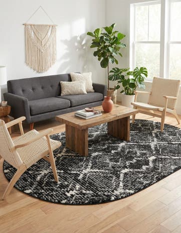 Black Tucson Oval Rug