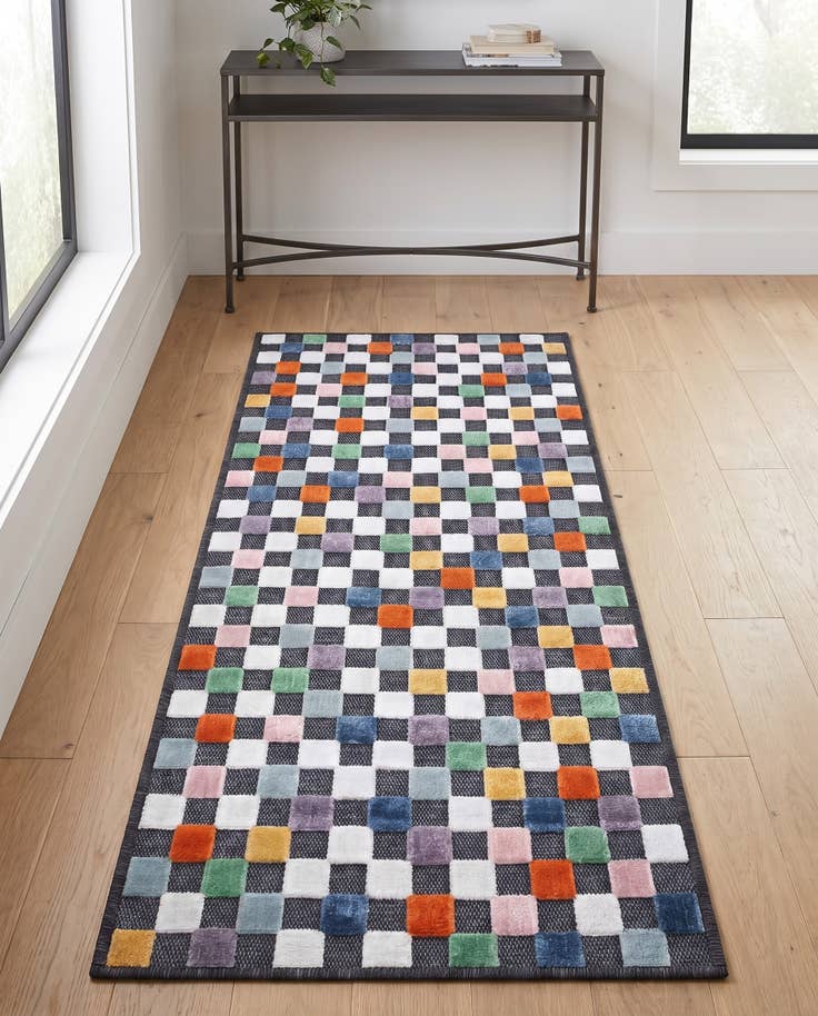 Detail image of 2' 2 x 5' 3 Easy-Clean Checkered Indoor / Outdoor Runner Rug