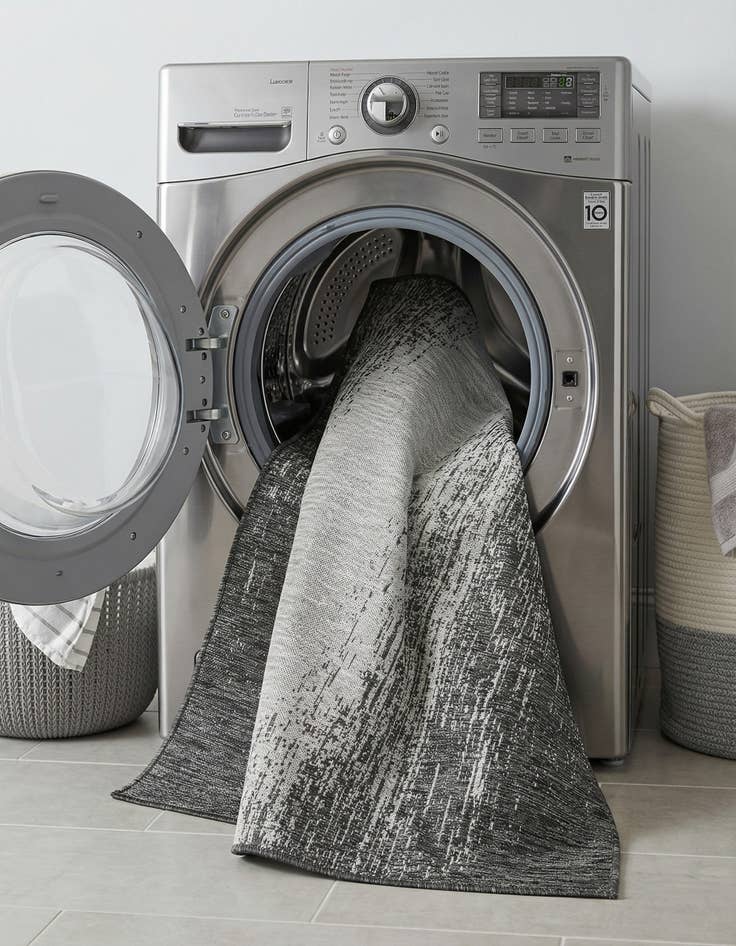 Detail image of 7' 10 x 7' 10  Washable Modern Indoor / Outdoor Square Rug