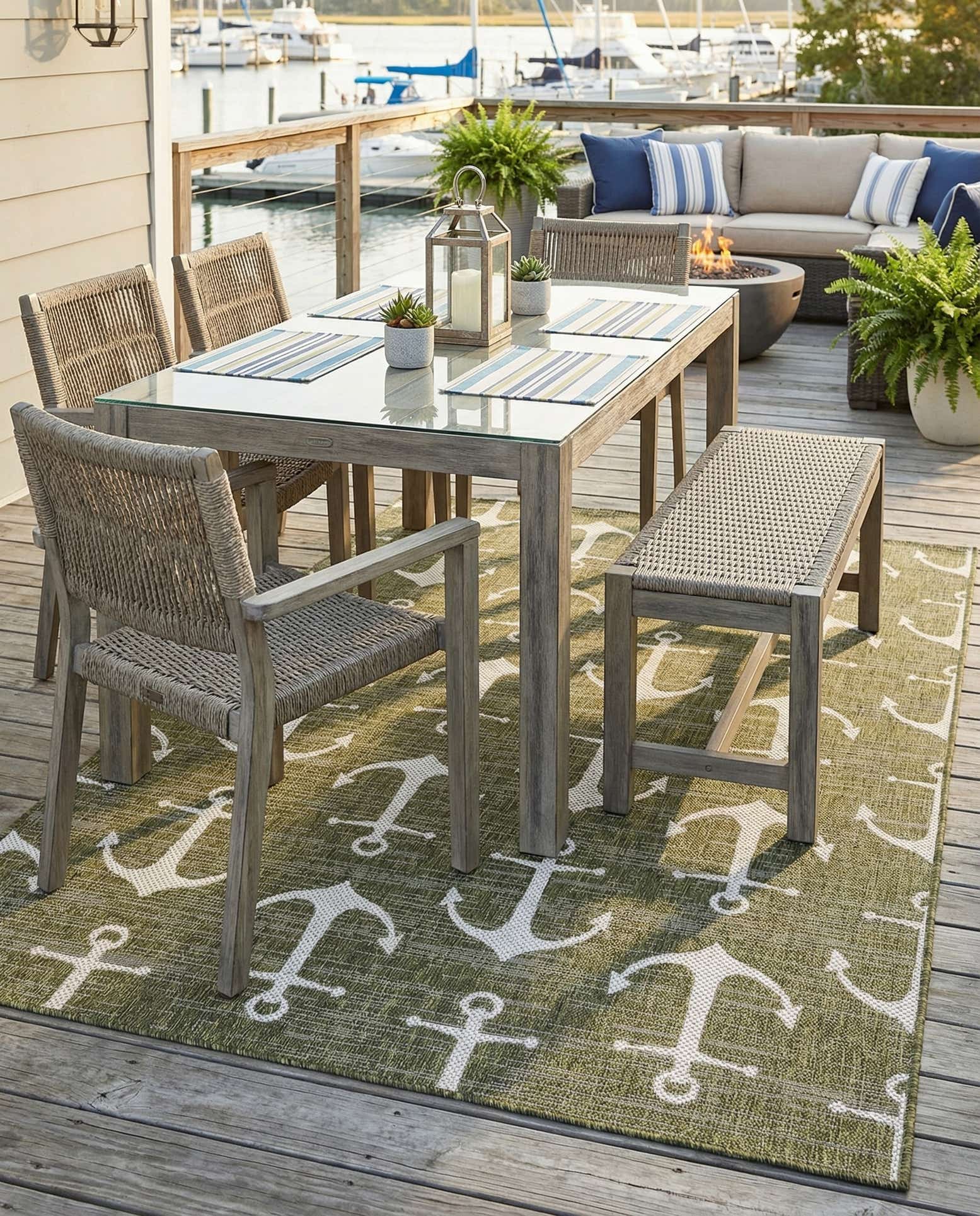 5' 3 x 8' Easy-Clean Coastal Indoor / Outdoor Rug