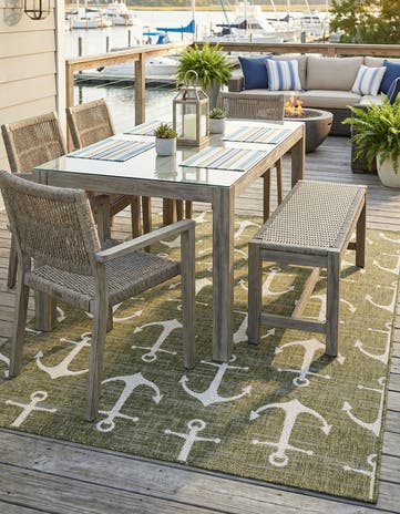 5' 3 x 8' Easy-Clean Coastal Indoor / Outdoor Rug
