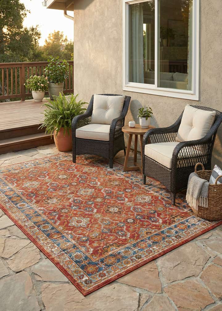 5' x 8' Easy-Clean Traditional Indoor / Outdoor Rug