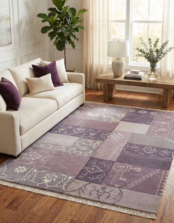 Detail image of 4' 7 x 6' 9  Hand Knotted Darya Wool Rug