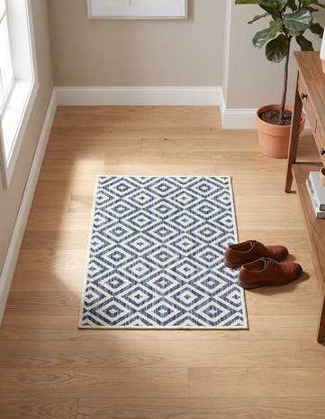 2' x 3' Easy-Clean Jill Zarin Costa Rica Indoor / Outdoor Rug