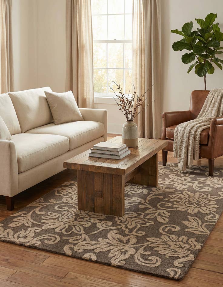 Detail image of 5' 1 x 8' Agra Wool Rug