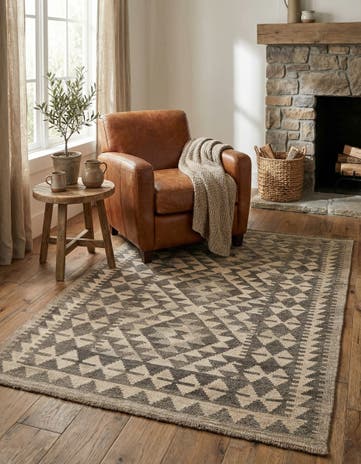 3' 6 x 5' Hand Woven Kilim Maymana Wool Rug
