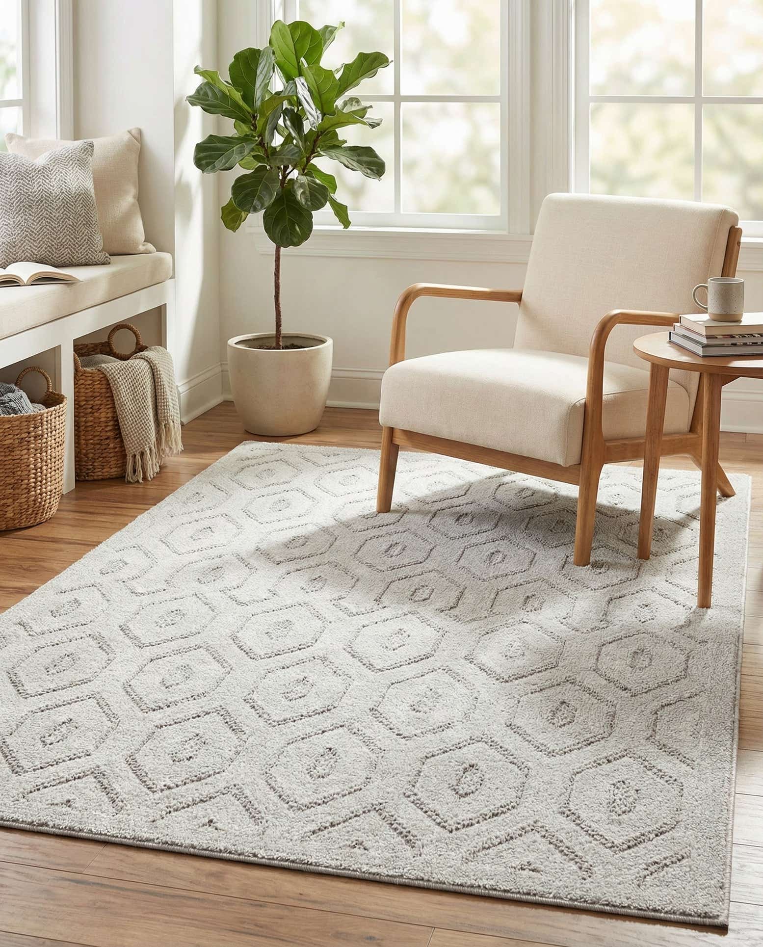 4' x 6' Easy-Clean Trellis Textured Indoor / Outdoor Rug
