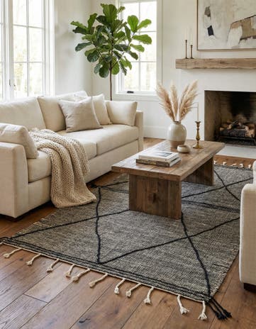 4' 9 x 8' 6 Hand Knotted Moroccan Wool Rug