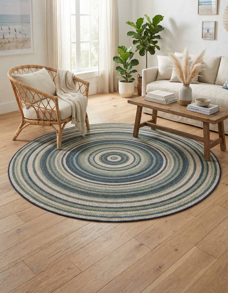 Detail image of 6' x 6'  Washable Baja Indoor / Outdoor Round Rug