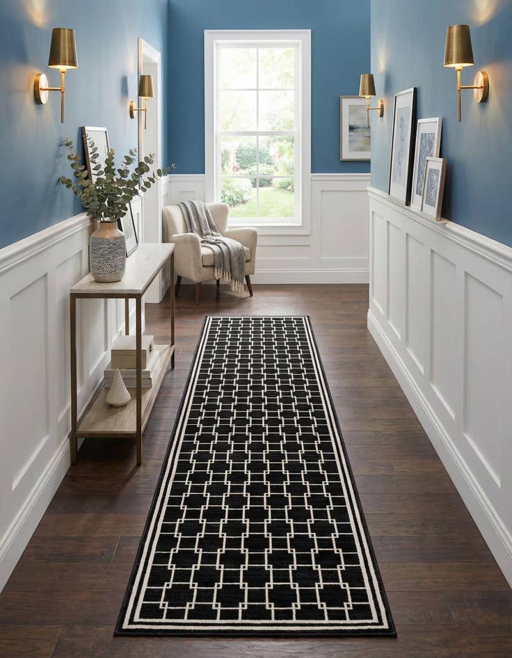 Detail image of Jill Zarin 2' 7 x 12' Metropolitan Uptown Runner Rug