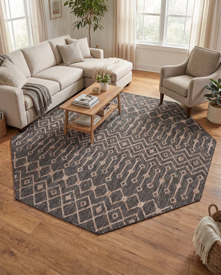 Detail image of 7' 10 x 7' 10 Easy-Clean Lattice Indoor / Outdoor Octagon Rug