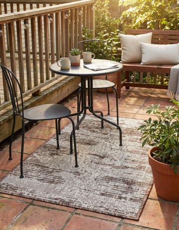 Brown Easy-Clean Modern Indoor / Outdoor Rug