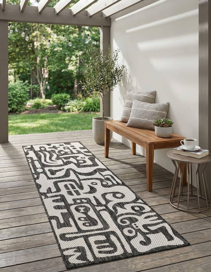 Detail image of 2' x 6'  Washable Modern Indoor / Outdoor Runner Rug