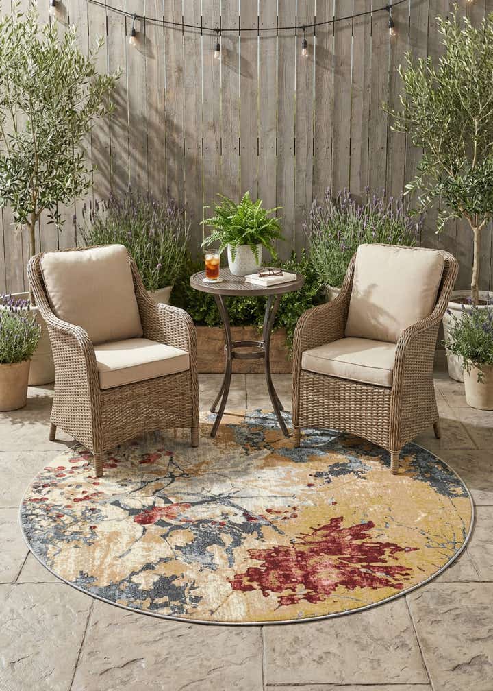 5' 3 x 5' 3 Easy-Clean Modern Indoor / Outdoor Round Rug