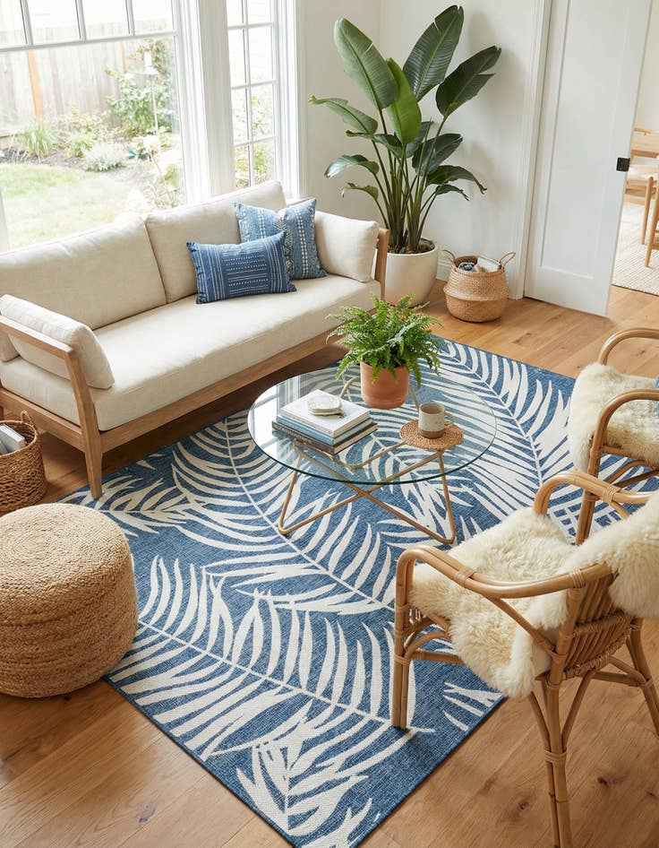 Detail image of 7' x 10'  Washable Botanical Indoor / Outdoor Rug