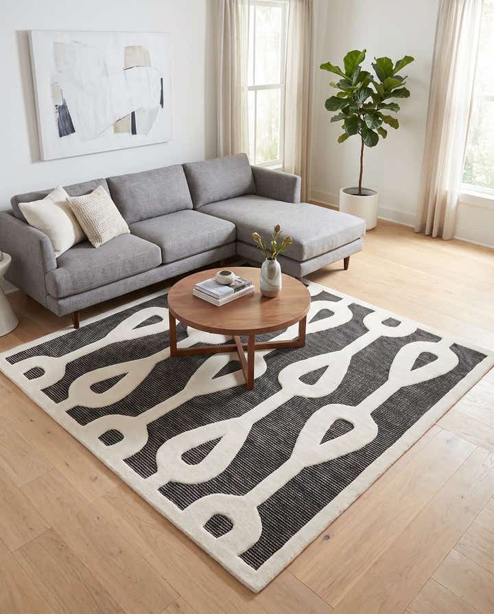 7' 10 x 7' 10 Prismatic Square Rug