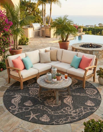 10' x 10' Easy-Clean Coastal Indoor / Outdoor Round Rug