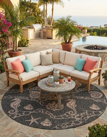 10' x 10' Easy-Clean Coastal Indoor / Outdoor Round Rug