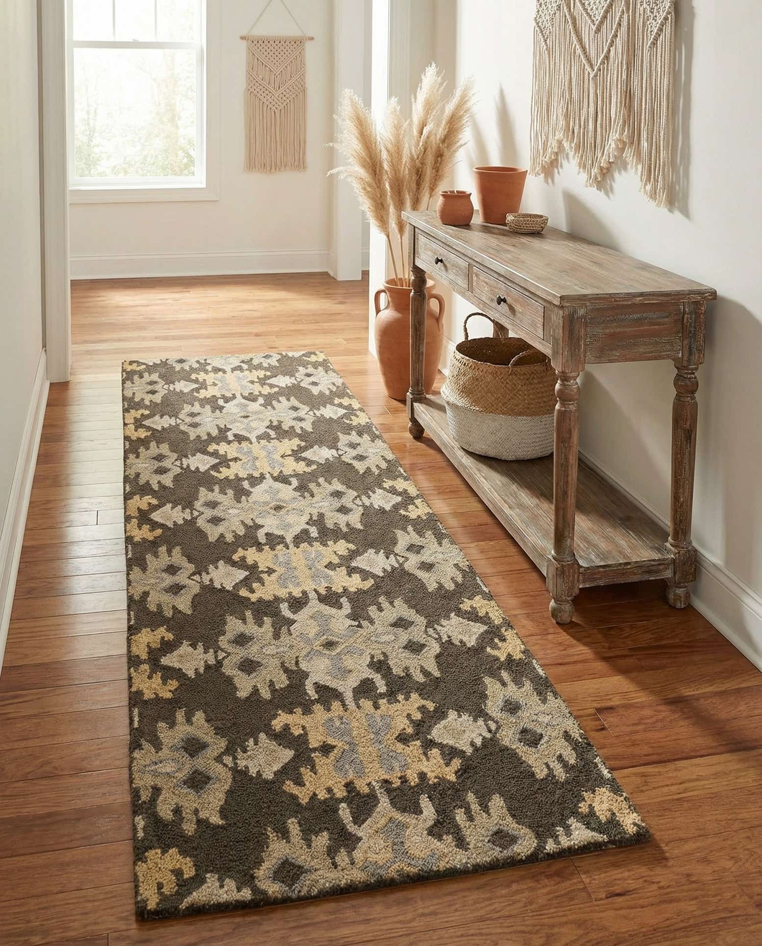 2' 7 x 8' Luna Runner Rug