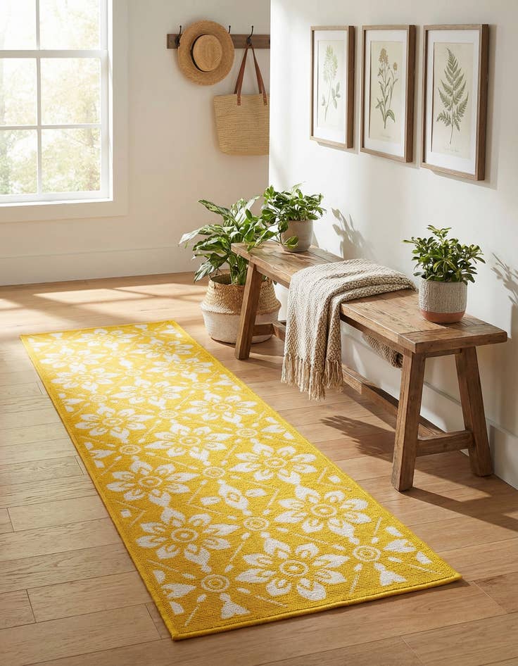 Detail image of 2' x 6'  Washable Trellis Indoor / Outdoor Runner Rug