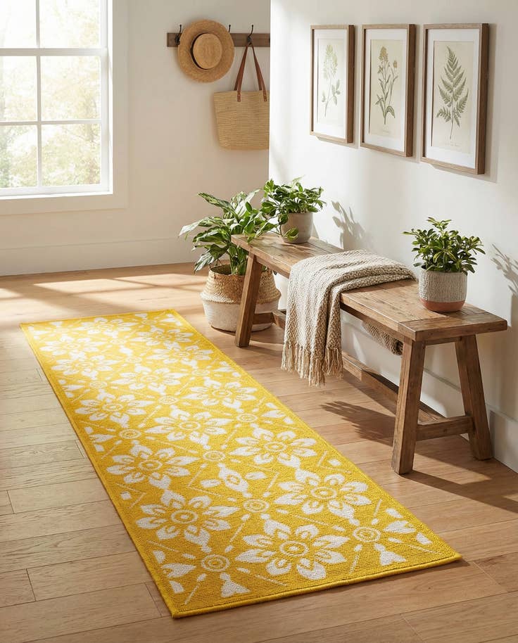 Detail image of 2' x 6' Easy-Clean Lattice Indoor / Outdoor Runner Rug