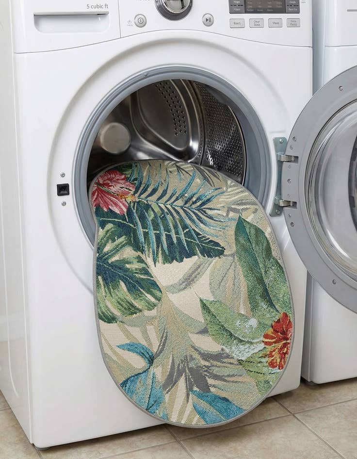 Detail image of 2' 2 x 3'  Washable Botanical Indoor / Outdoor Oval Rug