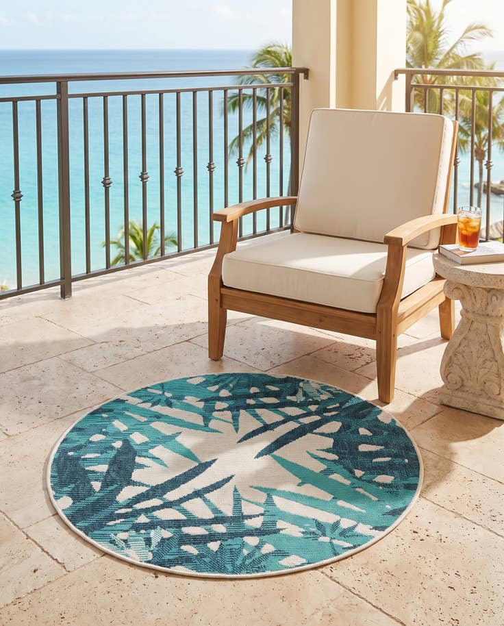 Detail image of 3' x 3' Easy-Clean Botanical Indoor / Outdoor Round Rug